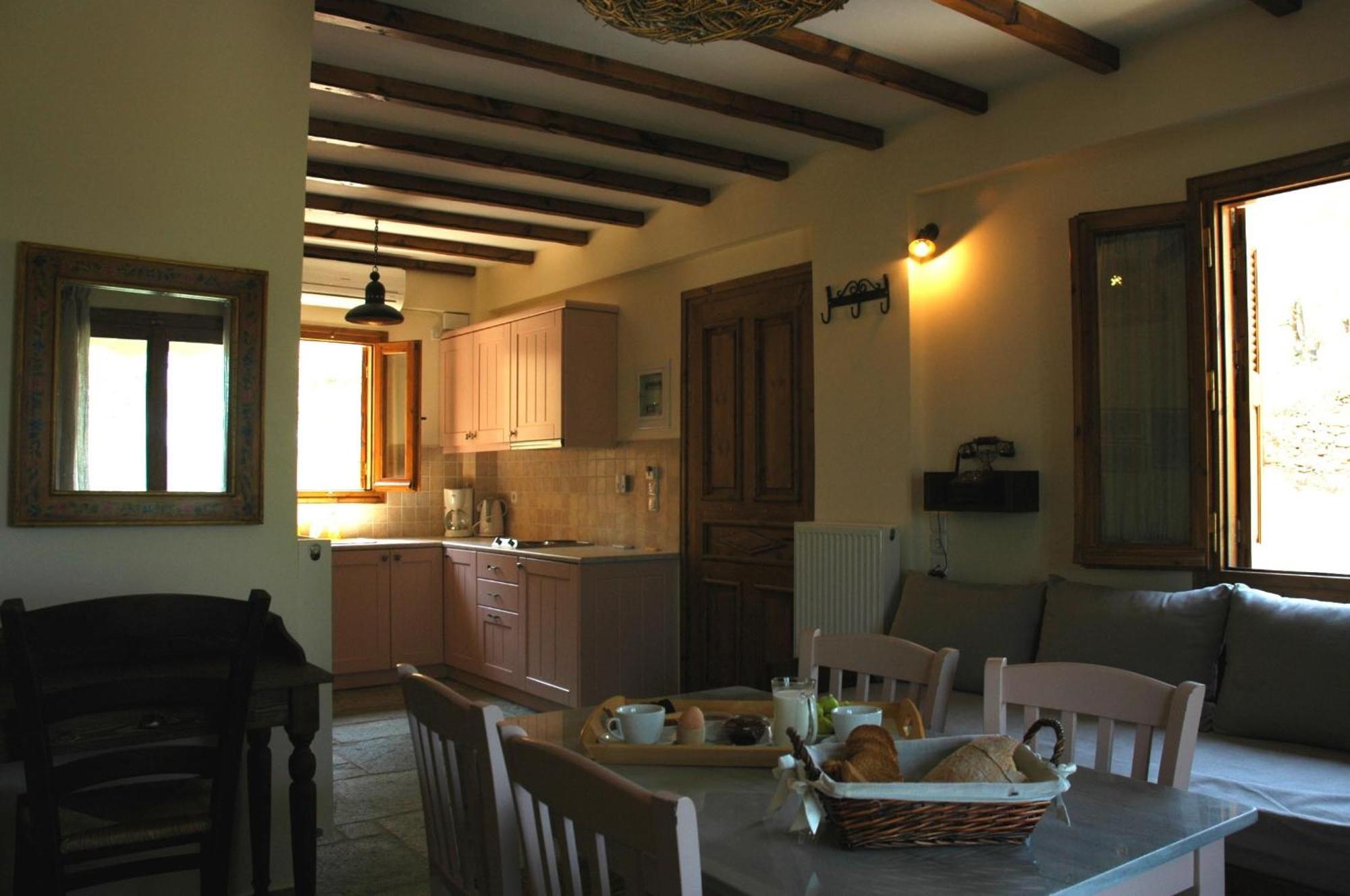 Gera'S Olive Grove - Elaionas Lesvou Hotel Marmaro  Екстериор снимка